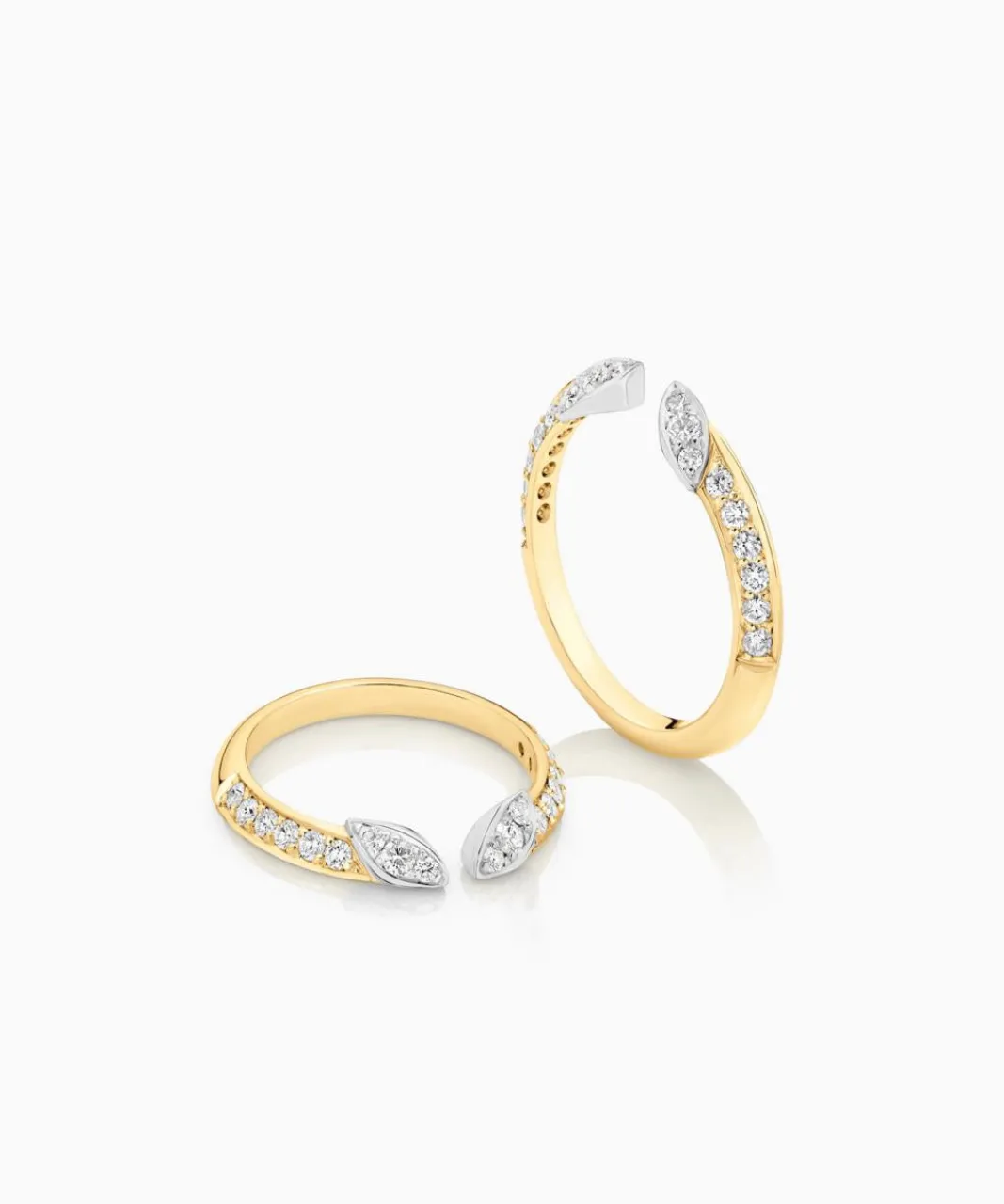 love_rings_gapped__petal_round_1.webp Discount Musson Love Rings Gapped - Petal Round