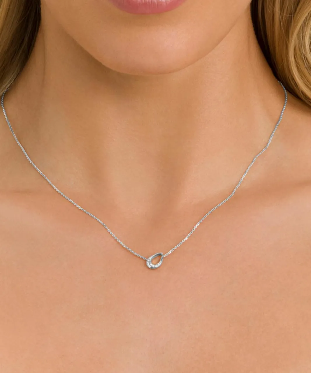 pera_giro_diamond_necklace_1.webp Flash Sale Musson Pera Giro Diamond Necklace