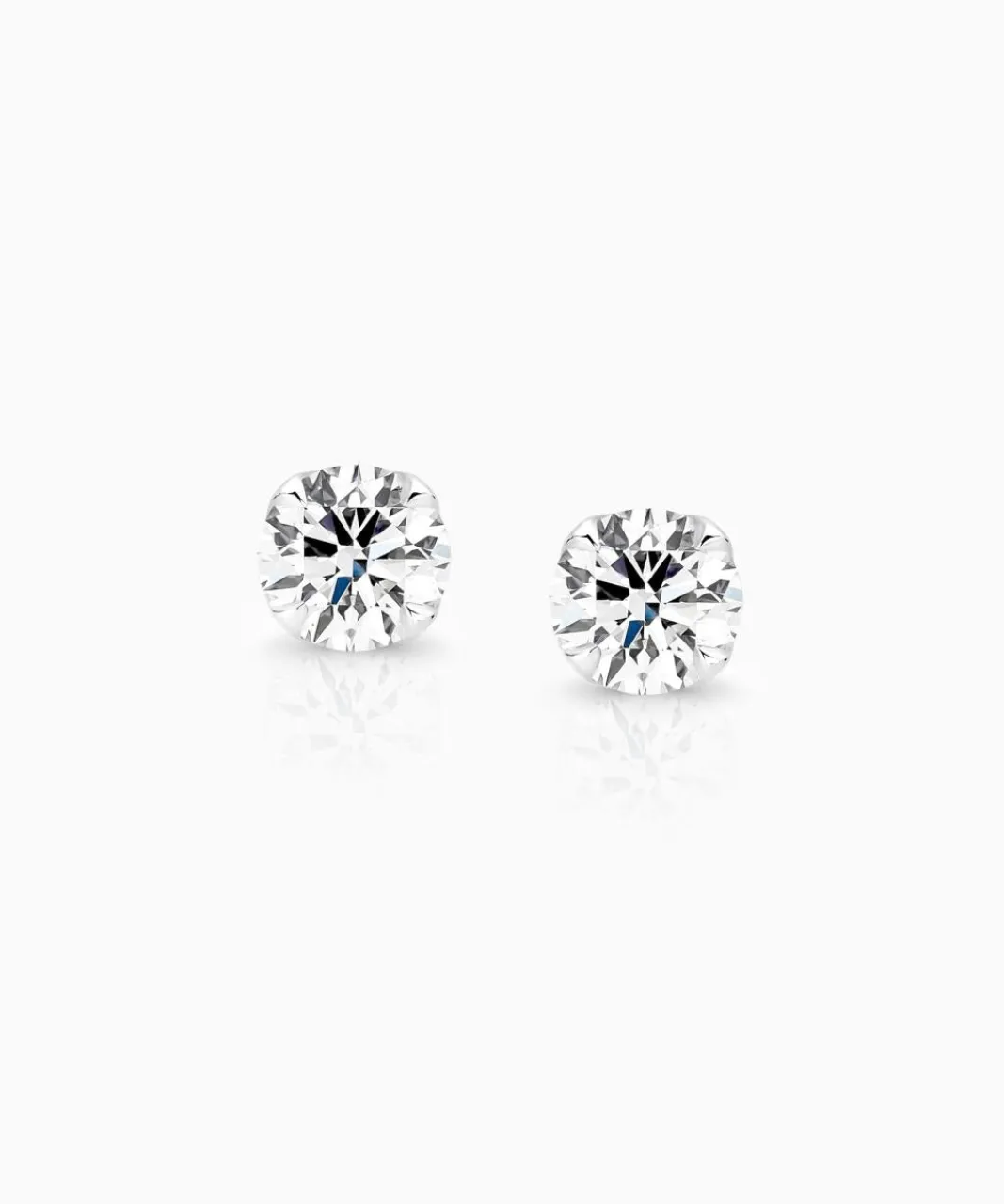 signature_diamond_stud_earrings_white_gold_0.webp Fashion Musson Signature Diamond Stud Earrings, White Gold