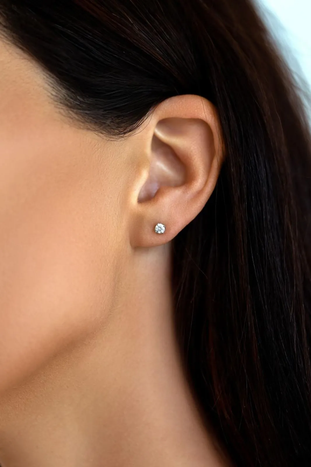 signature_diamond_stud_earrings_yellow_gold_2.webp Outlet Musson Signature Diamond Stud Earrings, Yellow Gold