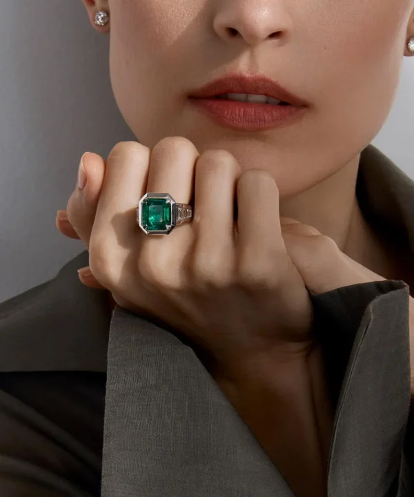 Store Musson Verde Colombian Emerald and Diamond Ring