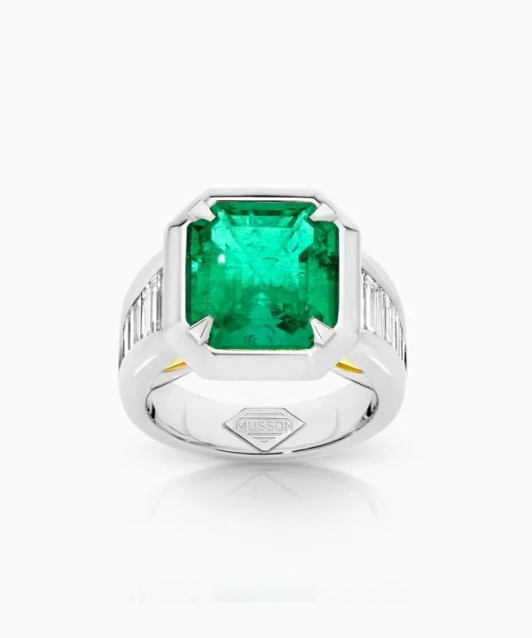 Store Musson Verde Colombian Emerald and Diamond Ring